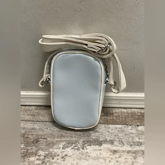 NWT Stitch weekender, backpack, and phone crossbody bag - Picture 5 of 10